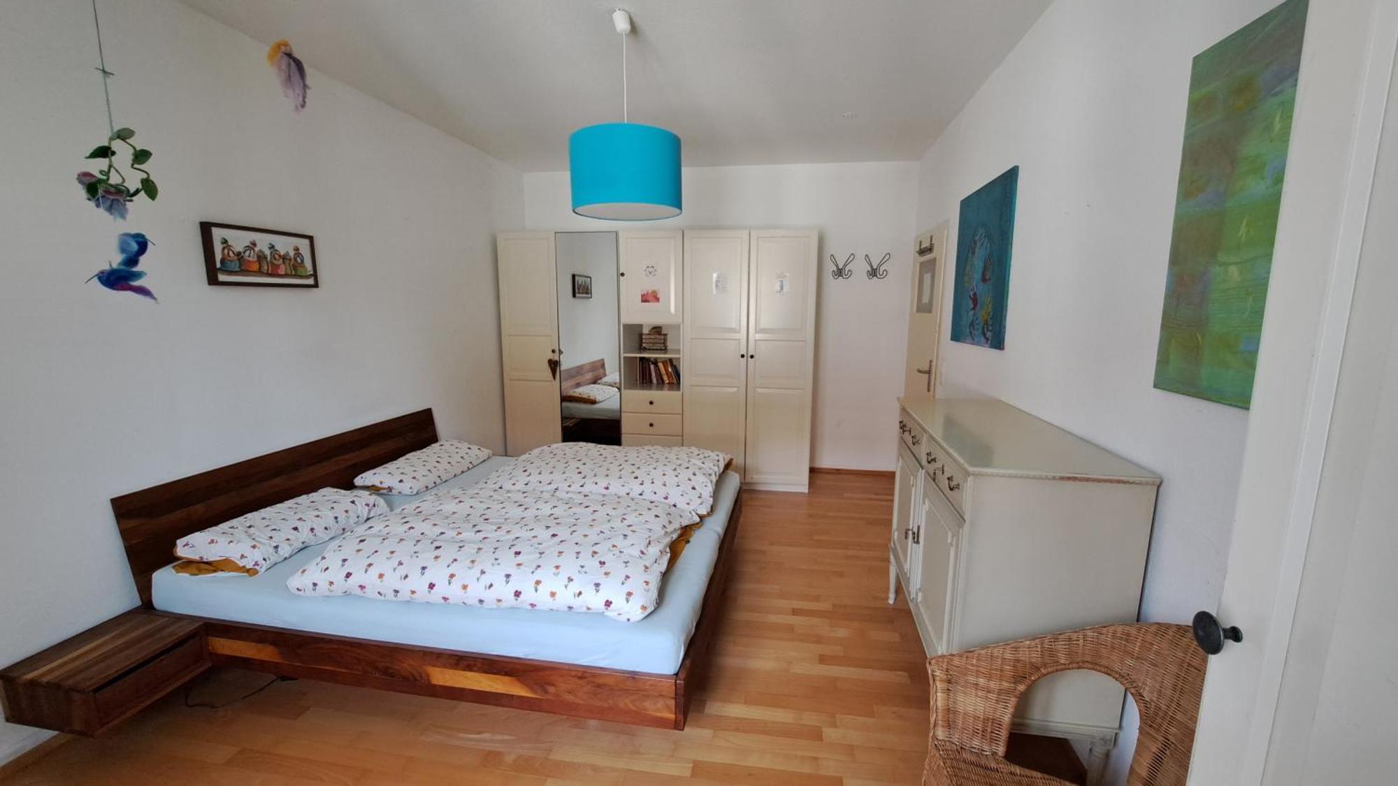 Lovely With Easy Access To Apartment
